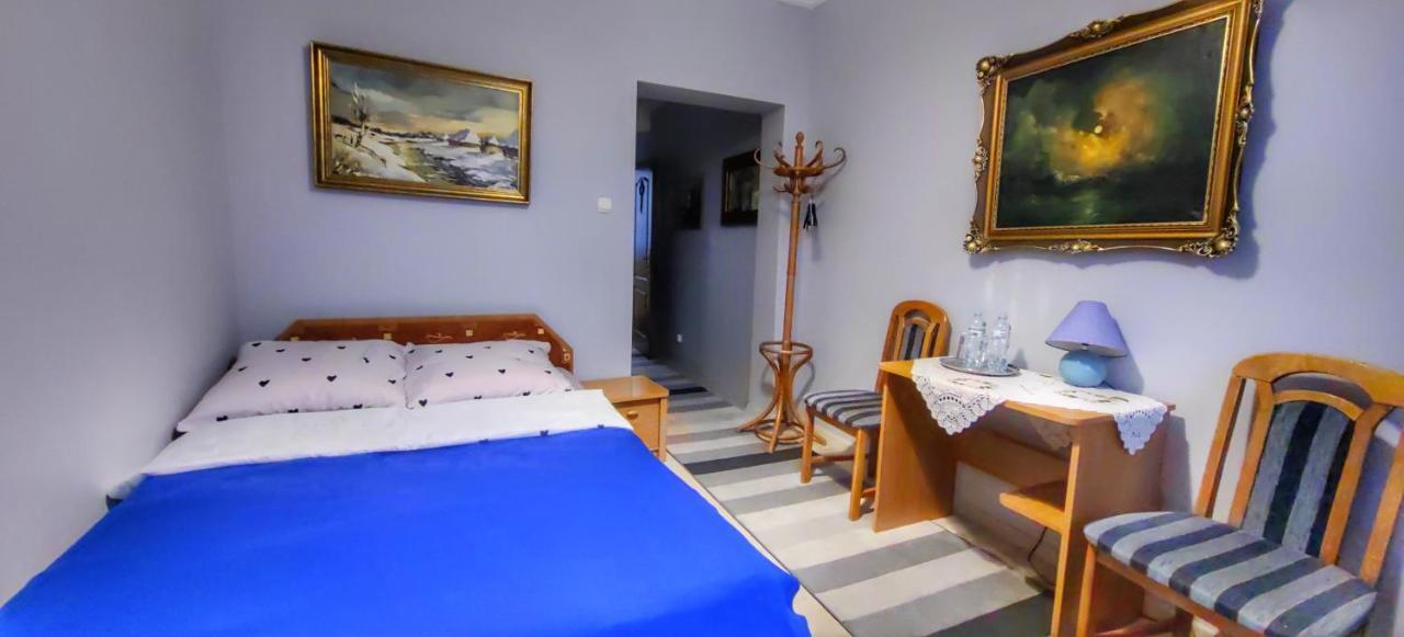 Hotelowe Pokoje J.Bukowiecka Tuszyn Exterior foto